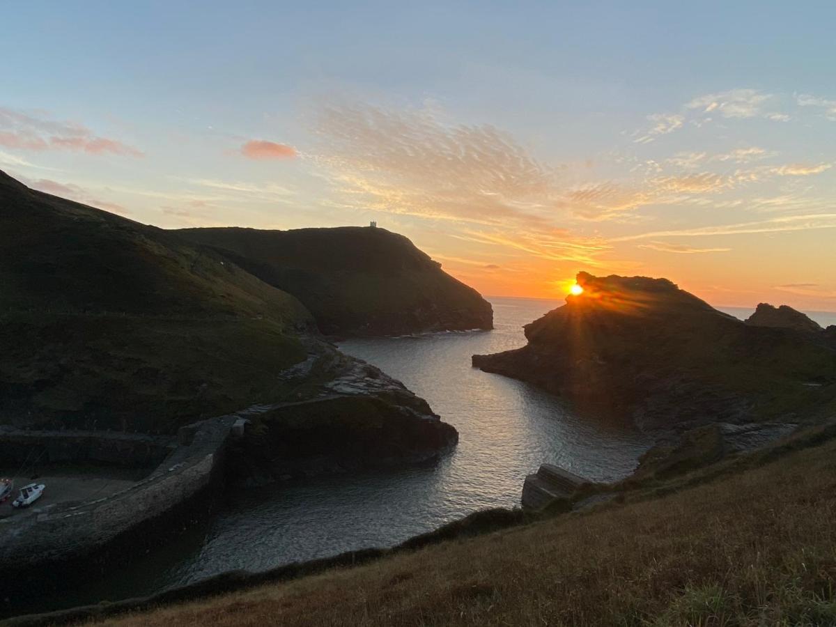 Polrunny Farm Sloe Cottage With A Sea View Boscastle Kültér fotó